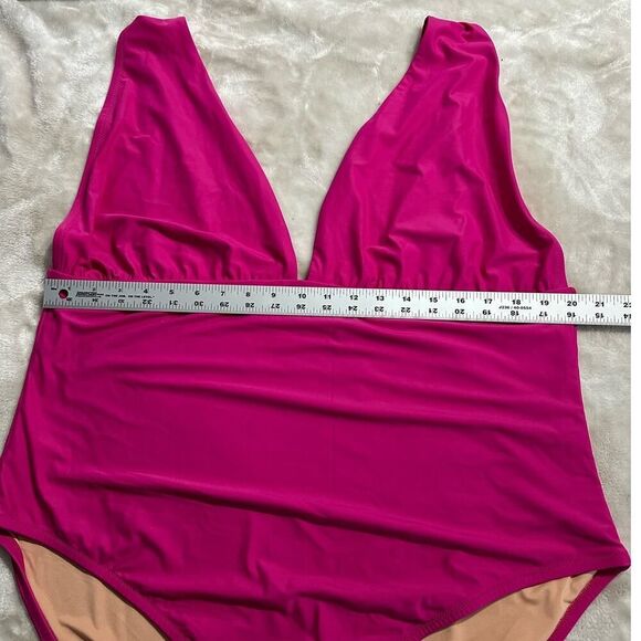 J.Crew One Piece Swimsuit Women's Plus 24 Fuchsia Pink V-Neck Sleeveless NWT - Picture 7 of 10